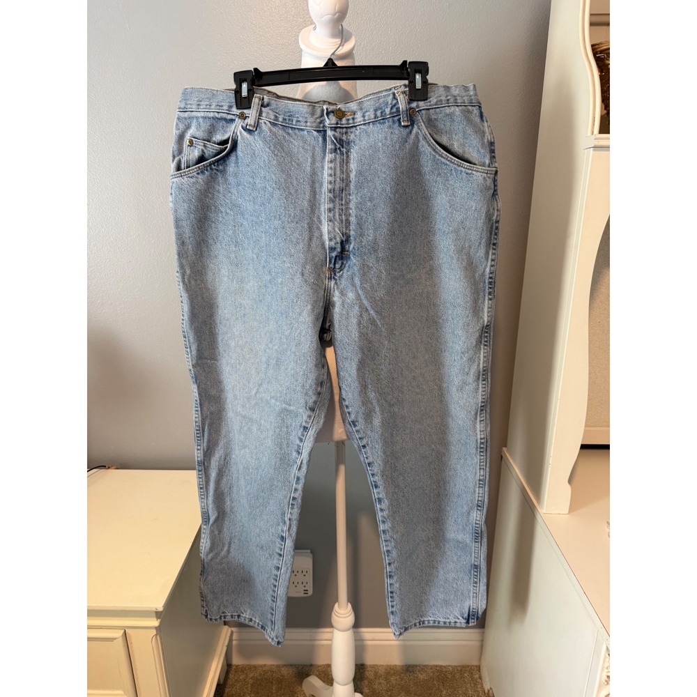 Wrangler Authentics Mens Relaxed Fit Straight Leg Light Wash Blue Jeans 40x30